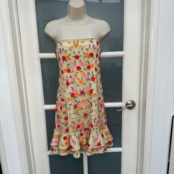 NBD Dresses & Skirts - NBD Cream Floral Mini Dress